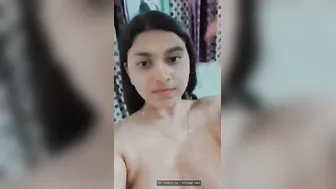 Viral Desi Nude Teen Exposing Massive Boobs In Long Tease Vid