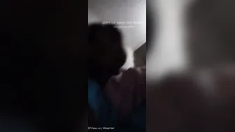 Horny Desi Slut Pissing Wild While Fingering Wet Choot