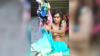 Punjabi Wifey Leaking Nude Mms Fucking Hard In Village