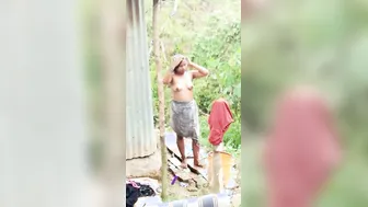 Bangla Naughty Randi Exposing Nude Body In Village Hut