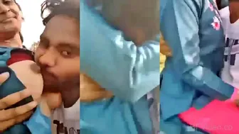 Desi Lovers Outdoor Boob Chusai Viral In Coconut Grove