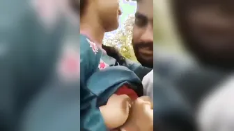 Desi Lovers Outdoor Boob Chusai Viral In Coconut Grove