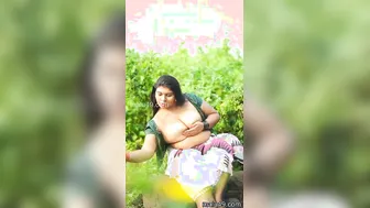 Mallu Model Topless Jiggling Huge Boobs Viral In Coconut Grove Shoot