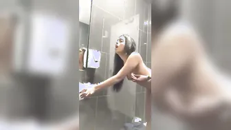 Super Sexy Teen Grinding Lover's Lund Hard In Steamy Indian Bathroom