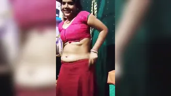 Sweet Bihari Wifey Flashing Wet Naked Chut On Cam In Saree Petticoat