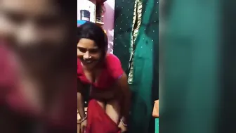 Sweet Bihari Wifey Flashing Wet Naked Chut On Cam In Saree Petticoat