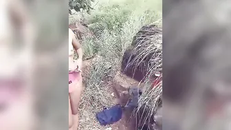 Cute Tamil Babe Topless Flashing Outdoors For Lover's Gaze