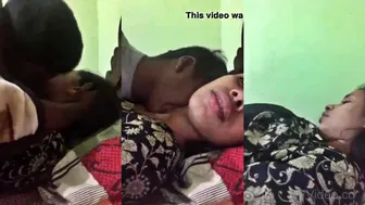 Bangladeshi Wife Grinding Hard On Lover In Leaked Home Fuck