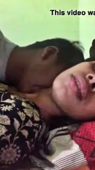 Bangladeshi Wife Grinding Hard On Lover In Leaked Home Fuck
