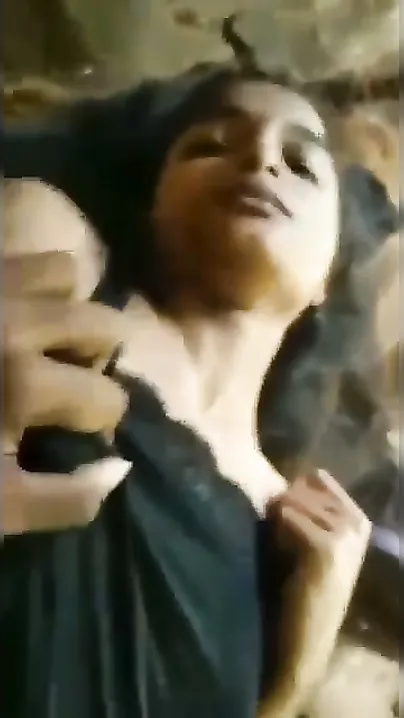 Cute Desi Babe Nude Outdoor Fuck With Lover In Fields