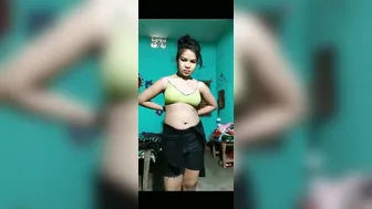Bengali Babe Flashing Juicy Boobs For Lover's Phone Vid