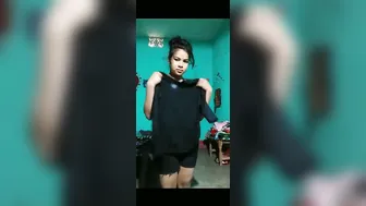 Bengali Babe Flashing Juicy Boobs For Lover's Phone Vid
