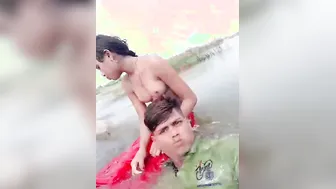 Dehati Couple Nude Bathing Outdoors Caught On Phone Cam