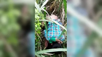 Dehati Pair Rutting Hard In Lush Gaon Grass Field Fuck