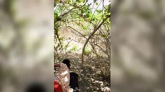 Desi Lovers Outdoor Raw Fucking Mms In Mango Orchard