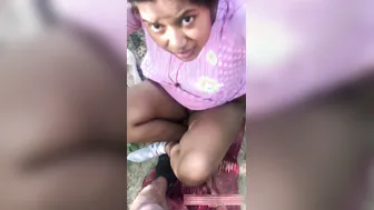 Desi Lovers Banging Wild Outdoors By Village Pond