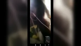 Gf Stripping Nude Curves On Cam In Kitchen Saree