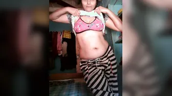 Indian Gf Flashing Massive Boobs To Bf In Nighty