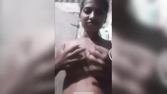 Indian Girl Flashing Juicy Boobs To Bf On Viral Whatsapp Call