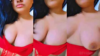 Indian Gf's Massive Boobs Selfie Tease Going Viral