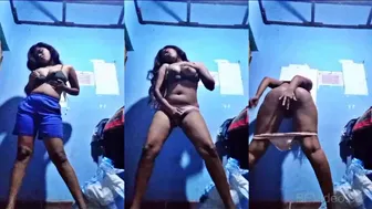 Desi Gf Fingering Wet Pussy Standing In Saree Kitchen