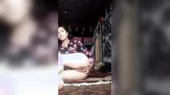 Pashto Bhabhi Exposing Wet Pussy Doggy Style Viral Mms