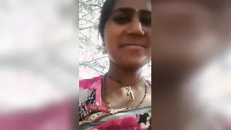 Indian Adivasi Babe Flashing Hairy Pussy And Tits Outdoor