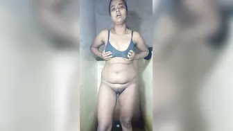 Horny Desi Wifey Fingering Wet Chut In Saree At Home Mms