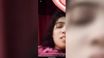 Beautiful Desi Slut Fingering Chut Boobs Out Viral Mms