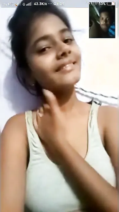 Cute Indian Teen Nudes Fingering On Video Call With Bf