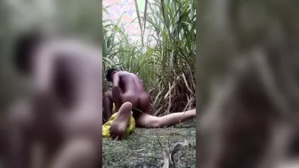 Chubby Dehati Randi Pounded Wild In Lush Green Fields
