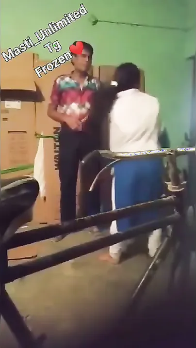 College Desi Gf Sucking Professor's Lund In Empty Class