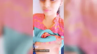 Cute Desi Gf Spreading Legs Showing Hairy Chut Closeup