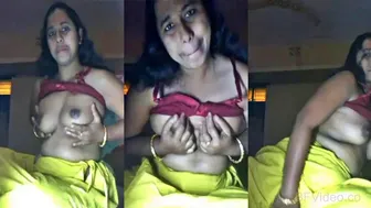 Horny Desi Housewife Flashing In Live Video Call Chat