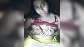 Horny Desi Housewife Flashing In Live Video Call Chat