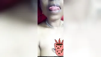 Desi Slut Fingering Pussy Live On Whatsapp Viral Clip