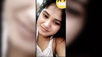 Cute Desi Gf Flashing Juicy Boobs On Whatsapp Video Call