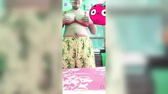 Premium Cam Bhabhi Stripping Nude On Recorded Call