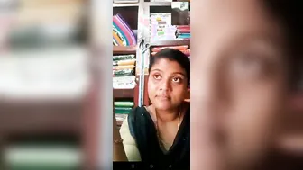 Mallu Chechi Teasing Big Boobs On Naughty Video Chat