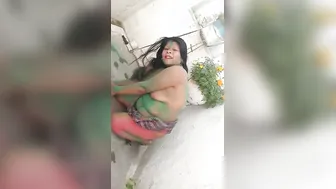 Randi Bhabhi Splashing Wet In Holi Colors Fucking Wild