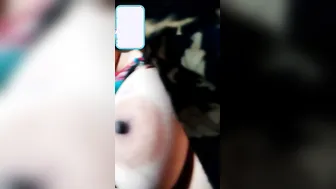 Sexy Desi Bhabhi Flashing Juicy Boobs On Video Call To Lover