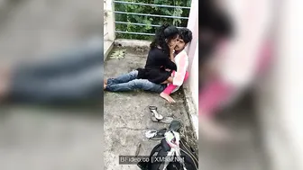 South Indian Lovers Caught Pounding Pussy Outdoors Roughly