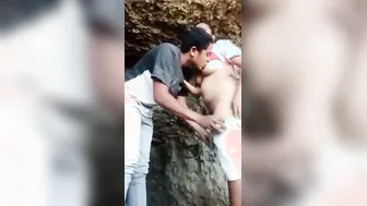 College Friends Banging Outdoors In Steamy Mms Leak Video