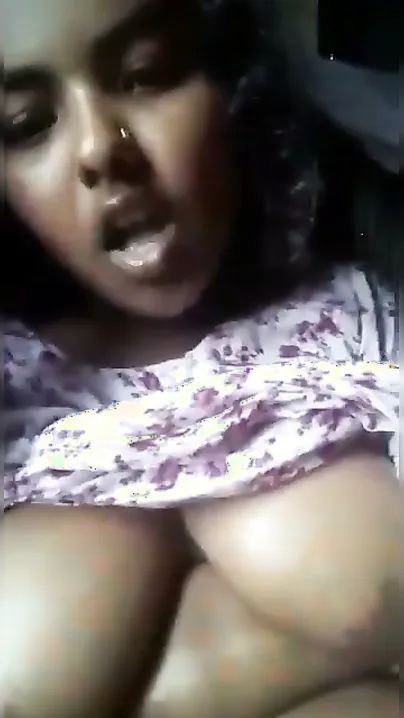 Desi Bangladeshi Village Babe Fingering Her Juicy Chut In Saree