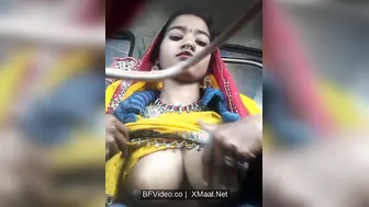 Rajasthani Hottie Webcam Flashing Big Boobs In Ghagra