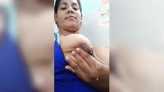 Big Boobs Wifey Milking Tits Live On Cam In Salwar