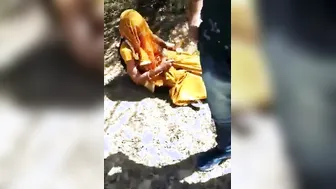 Desi Lovers Fucking Wildly Outdoors Caught By Villagers