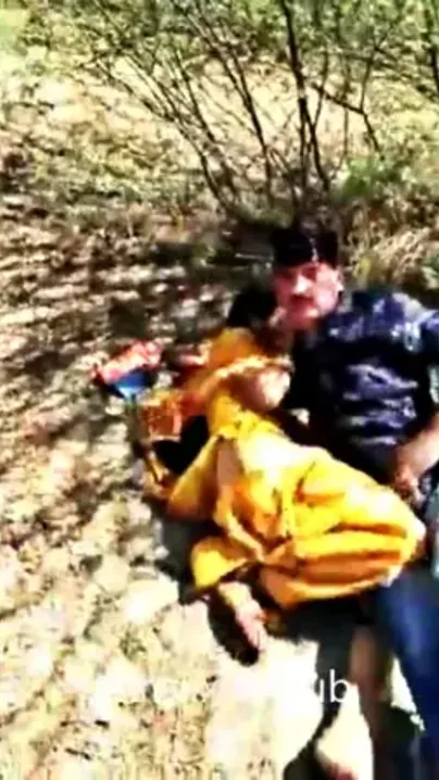 Desi Lovers Fucking Wildly Outdoors Caught By Villagers