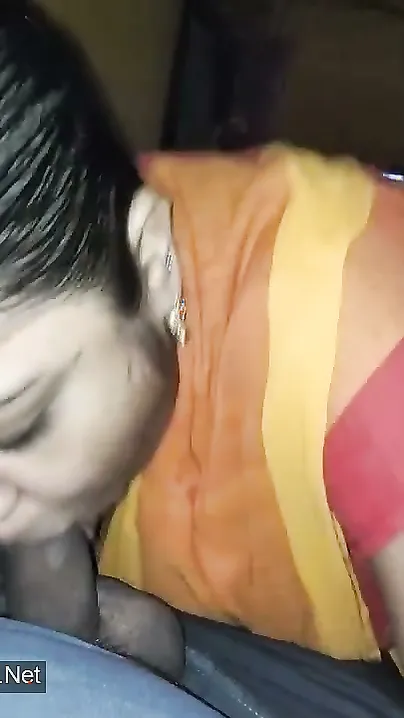 Bengali Boudi Sucking Neighbor's Lund In Kitchen Secretly