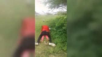 Desi Lovers Banging Chut Missionary Caught In Roadside Field